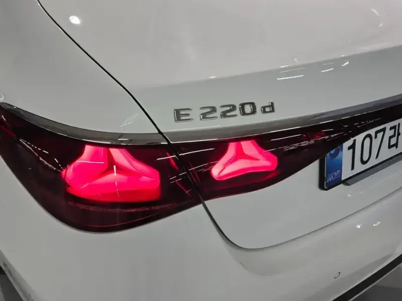 2025 Mercedes-Benz E-Класс с пробегом 9 245 км
