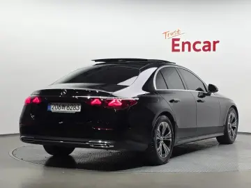 2025 Mercedes-Benz E-Класс с пробегом 17 040 км