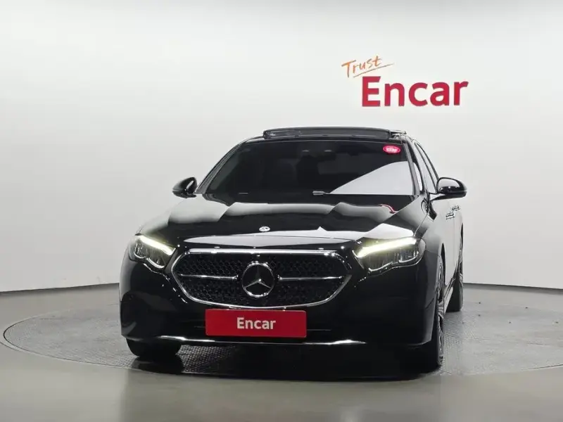 2025 Mercedes-Benz E-Класс с пробегом 17 040 км