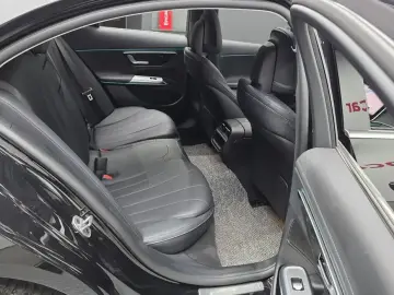 2025 Mercedes-Benz E-Класс с пробегом 17 040 км