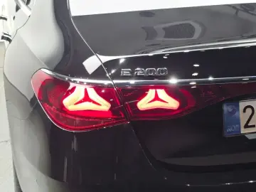 2025 Mercedes-Benz E-Класс с пробегом 17 040 км