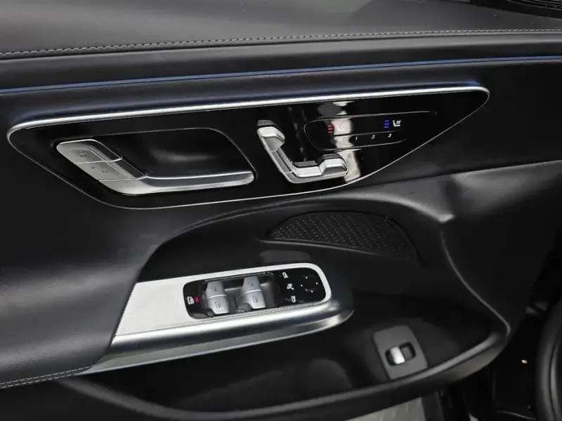 2025 Mercedes-Benz E-Класс с пробегом 17 040 км