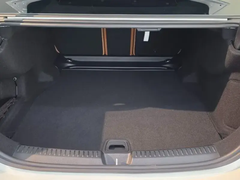2026 Mercedes-Benz E-Класс с пробегом 3 078 км