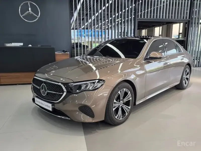 2025 Mercedes-Benz E-Класс с пробегом 21 660 км