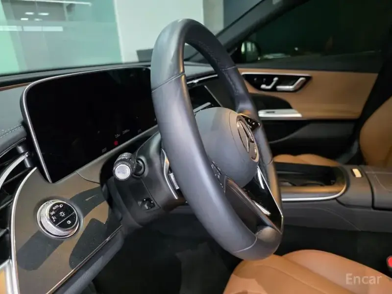 2025 Mercedes-Benz E-Класс с пробегом 21 660 км