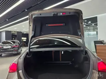 2025 Mercedes-Benz E-Класс с пробегом 21 660 км