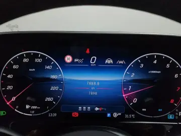 2025 Mercedes-Benz E-Класс с пробегом 7 898 км