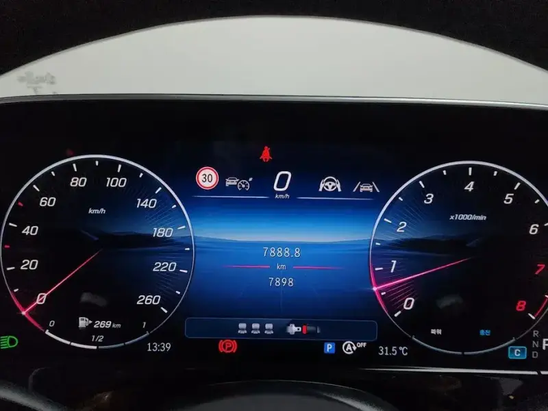 2025 Mercedes-Benz E-Класс с пробегом 7 898 км