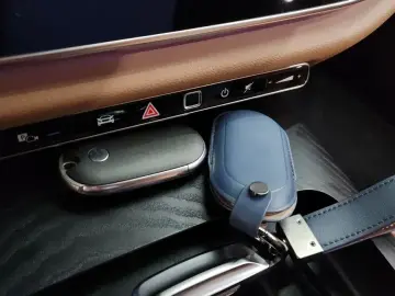 2025 Mercedes-Benz E-Класс с пробегом 7 898 км