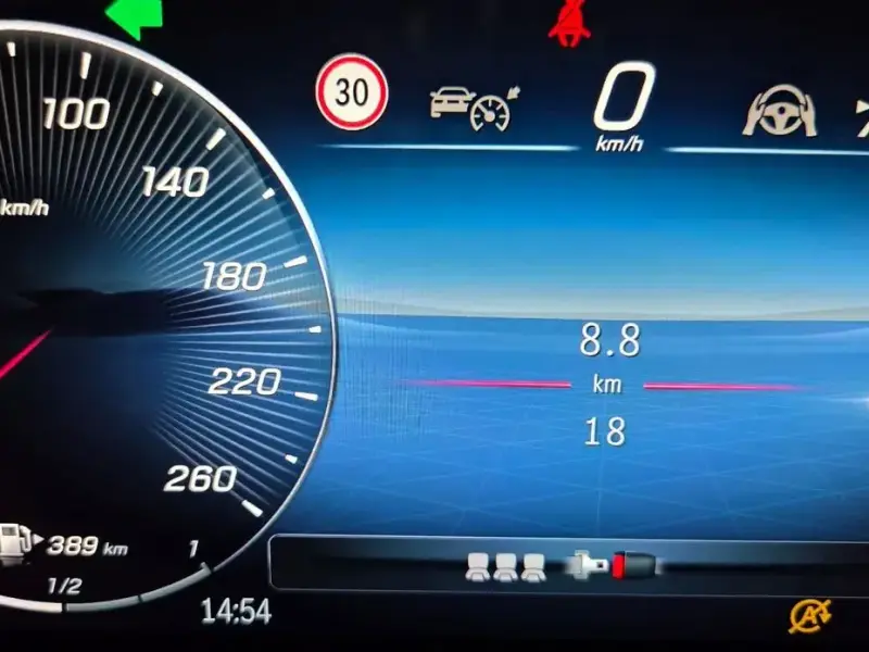 2026 Mercedes-Benz G-Класс с пробегом 18 км
