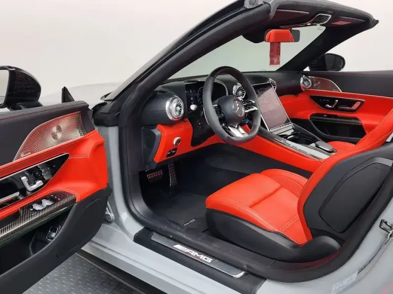 2023 Mercedes-Benz SL-Класс AMG с пробегом 13 092 км