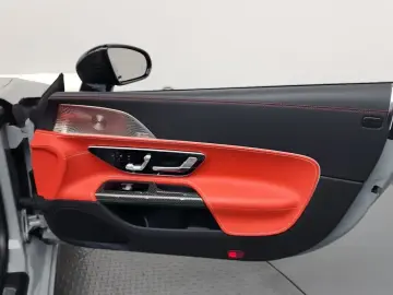 2023 Mercedes-Benz SL-Класс AMG с пробегом 13 092 км