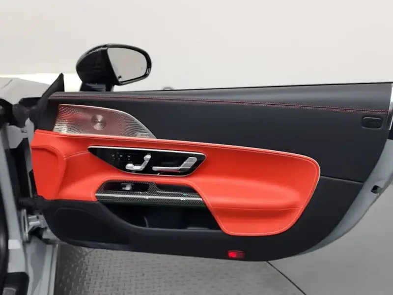 2023 Mercedes-Benz SL-Класс AMG с пробегом 13 092 км