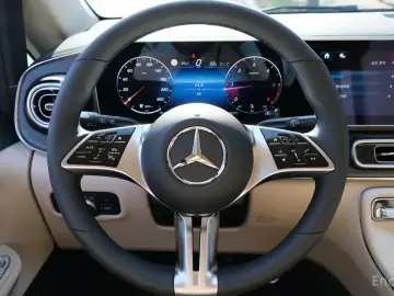 2025 Mercedes-Benz V-Класс с пробегом 46 км
