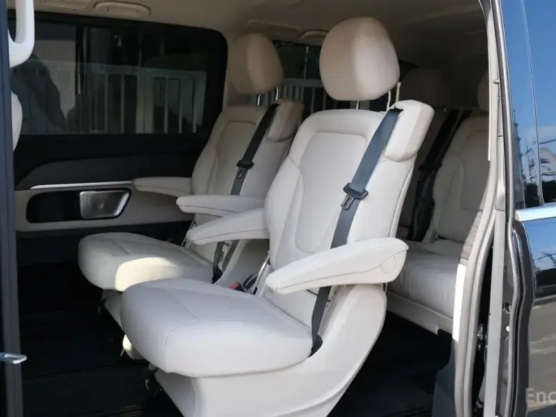 2025 Mercedes-Benz V-Класс с пробегом 46 км