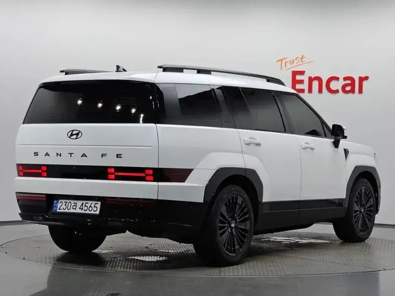 2024 Hyundai Santa Fe с пробегом 19 760 км