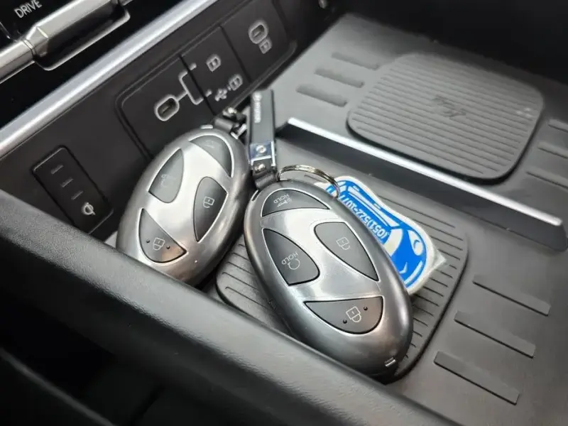 2024 Hyundai Santa Fe с пробегом 25 075 км