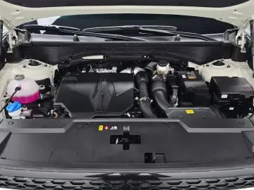 2025 Hyundai Santa Fe с пробегом 4 279 км