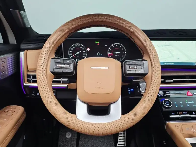 2025 Hyundai Santa Fe с пробегом 4 279 км