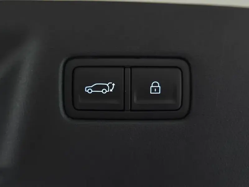 2025 Hyundai Santa Fe с пробегом 4 279 км