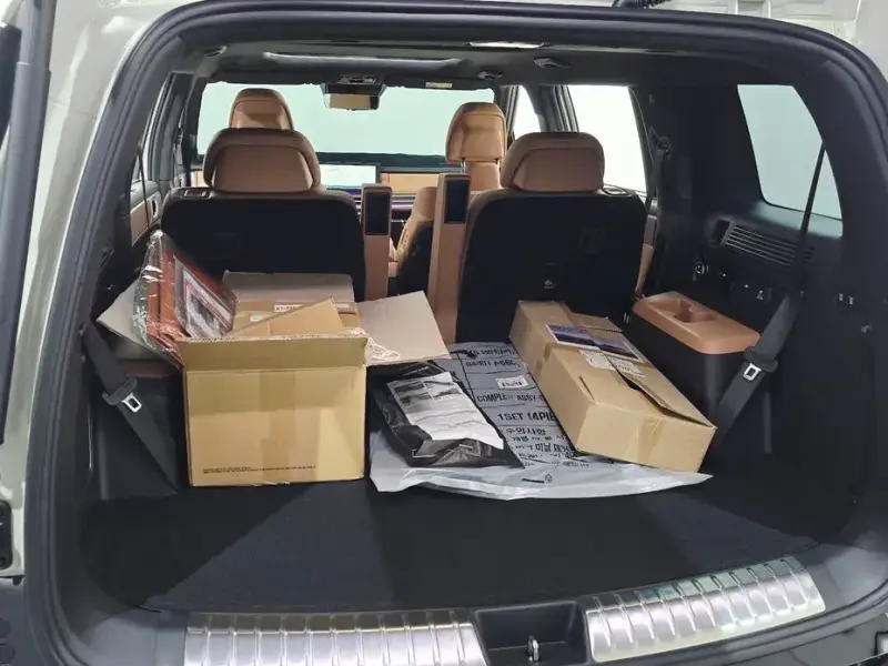 2025 Hyundai Santa Fe с пробегом 4 279 км
