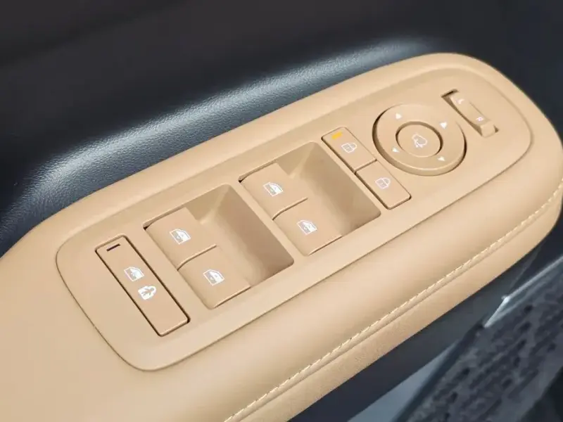 2025 Hyundai Santa Fe с пробегом 4 279 км