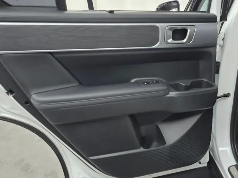 2024 Hyundai Santa Fe с пробегом 34 228 км