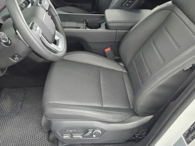 2024 Hyundai Santa Fe с пробегом 34 228 км