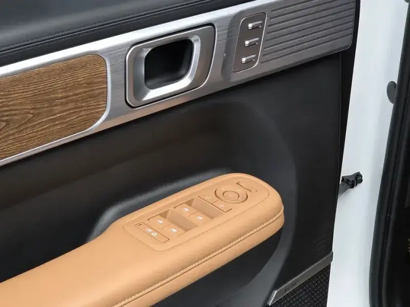 2024 Hyundai Santa Fe с пробегом 12 702 км