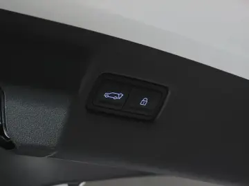 2024 Hyundai Santa Fe с пробегом 12 702 км