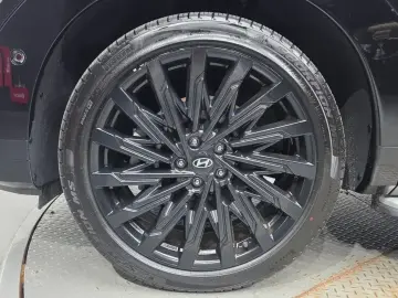 2024 Hyundai Santa Fe с пробегом 18 456 км