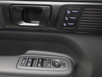 2024 Hyundai Santa Fe с пробегом 18 456 км