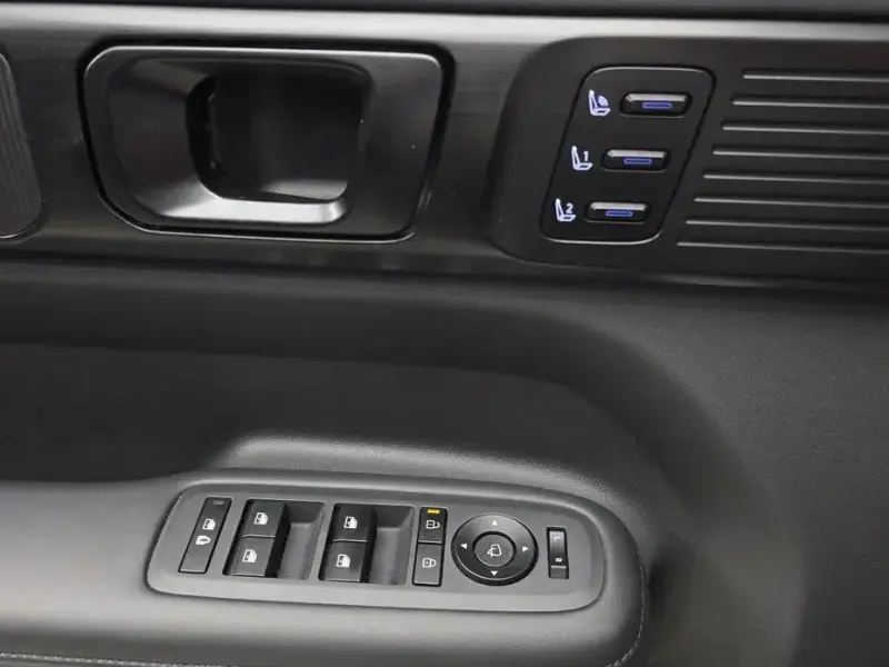 2024 Hyundai Santa Fe с пробегом 18 456 км
