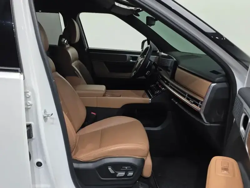 2023 Hyundai Santa Fe с пробегом 24 612 км