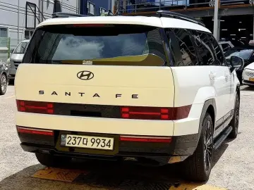 2025 Hyundai Santa Fe с пробегом 10 740 км