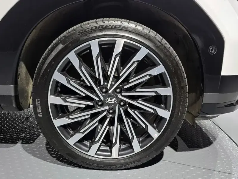 2023 Hyundai Santa Fe с пробегом 52 282 км