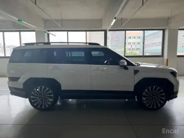 2023 Hyundai Santa Fe с пробегом 14 956 км