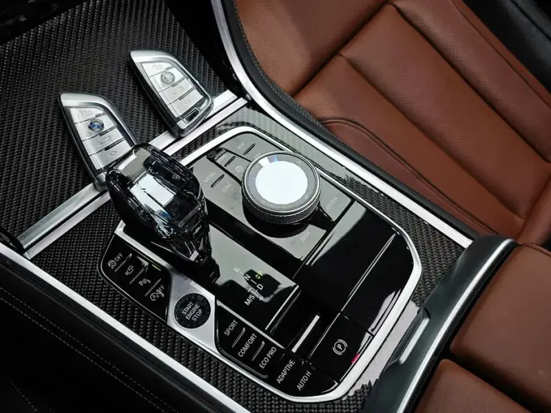 2025 BMW 8 серии с пробегом 14 733 км