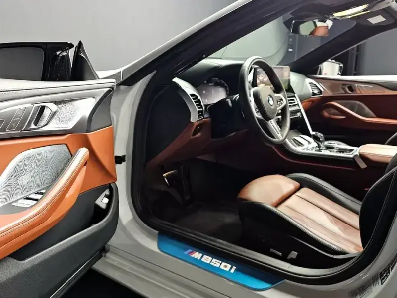 2025 BMW 8 серии с пробегом 14 733 км