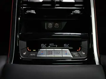 2025 BMW 8 серии с пробегом 14 733 км