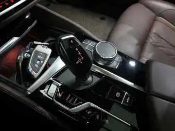 2021 BMW 6 серии с пробегом 82 429 км