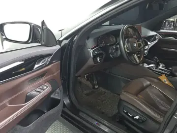 2021 BMW 6 серии с пробегом 82 429 км