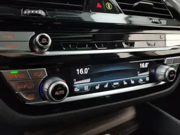 2022 BMW 6 серии с пробегом 83 271 км