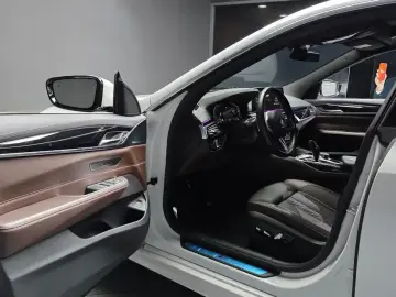 2021 BMW 6 серии с пробегом 97 125 км