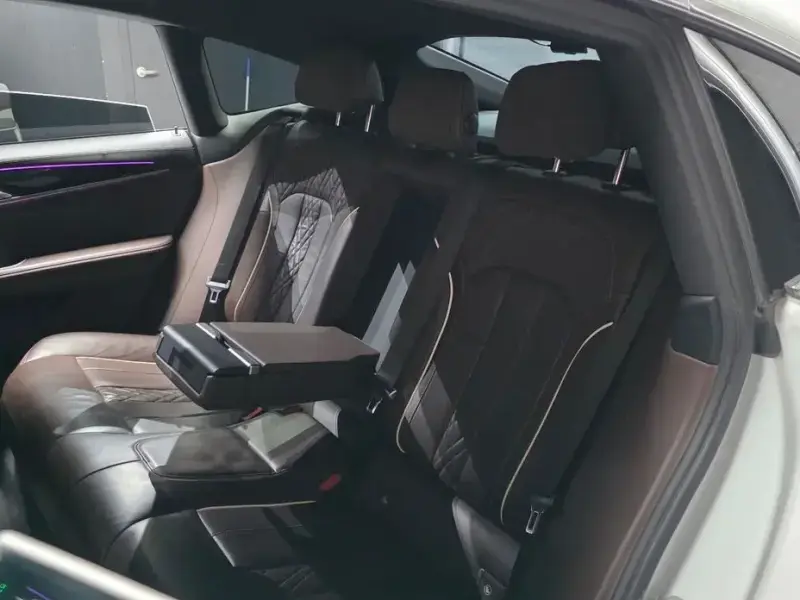 2021 BMW 6 серии с пробегом 97 125 км