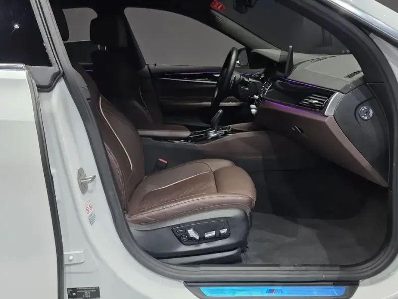 2021 BMW 6 серии с пробегом 97 125 км