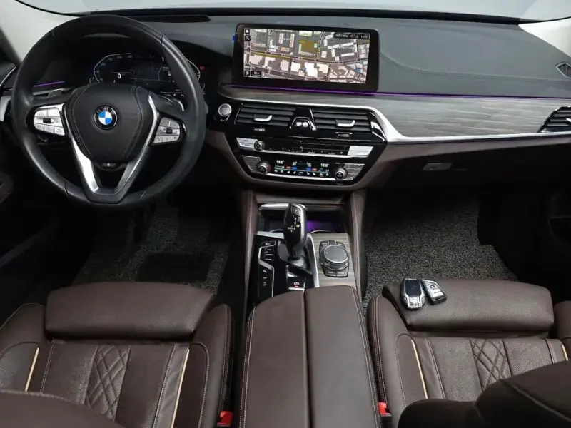2023 BMW 6 серии с пробегом 93 102 км