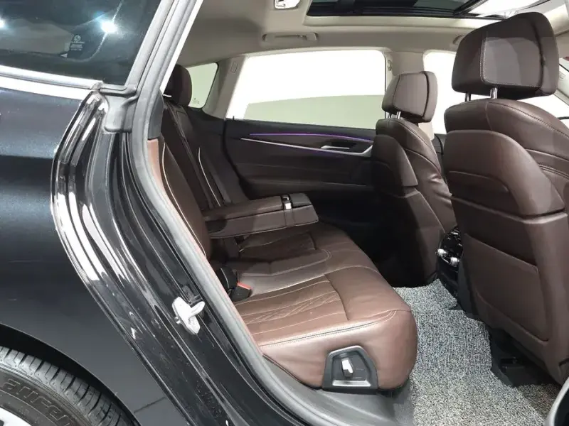 2023 BMW 6 серии с пробегом 93 102 км