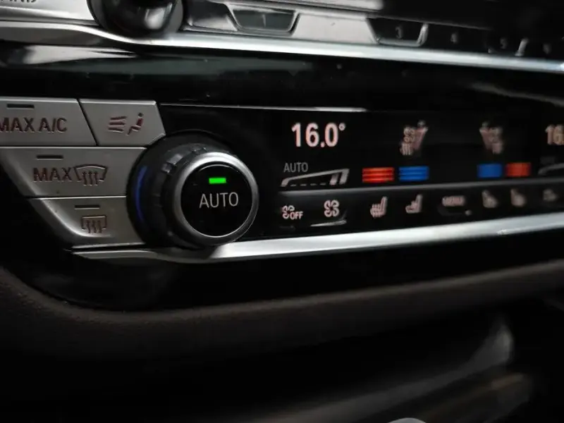 2023 BMW 6 серии с пробегом 93 102 км