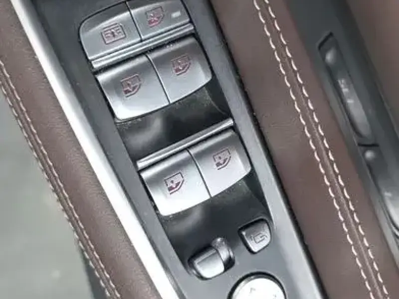 2023 BMW 6 серии с пробегом 93 102 км